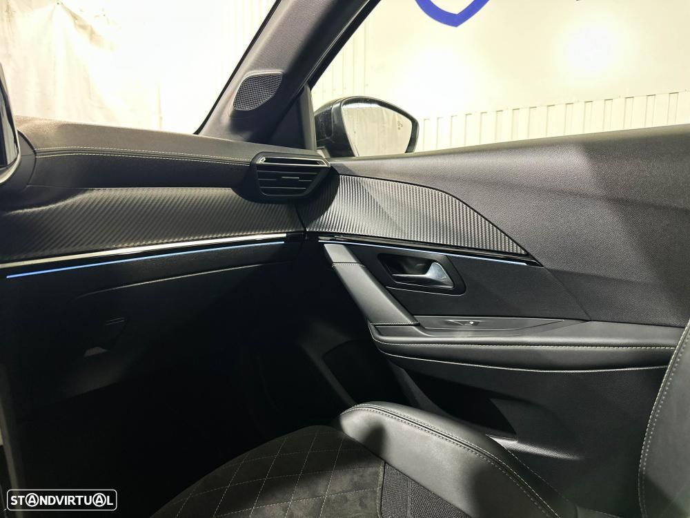 Peugeot e-208 50 kWh GT Pack - 28