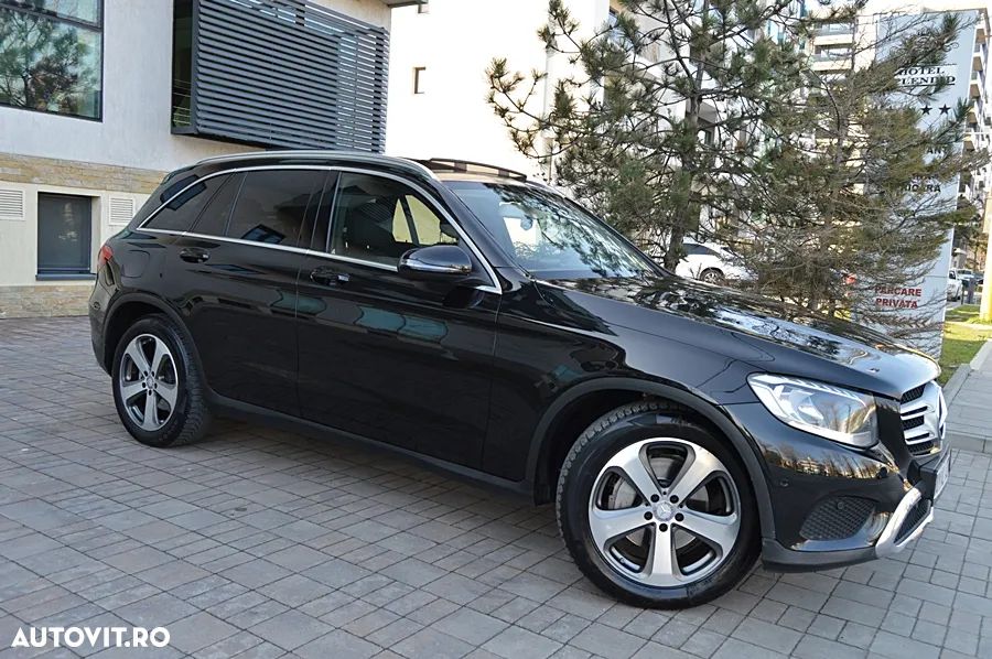 Mercedes-Benz GLC 220 d 4MATIC 9G-TRONIC - 23