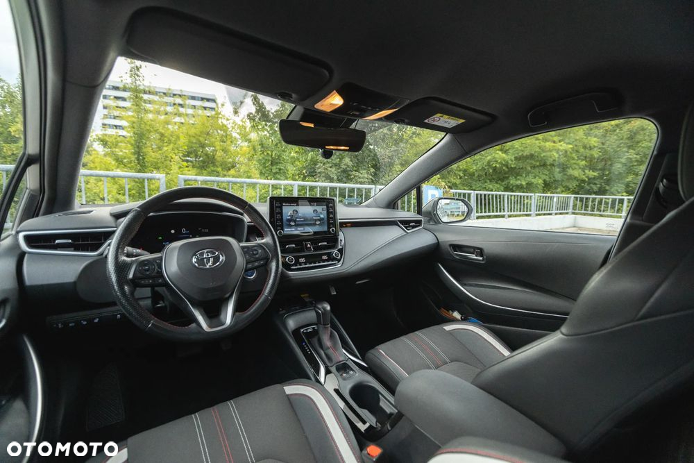 Toyota Corolla 1.8 Hybrid GR Sport - 22