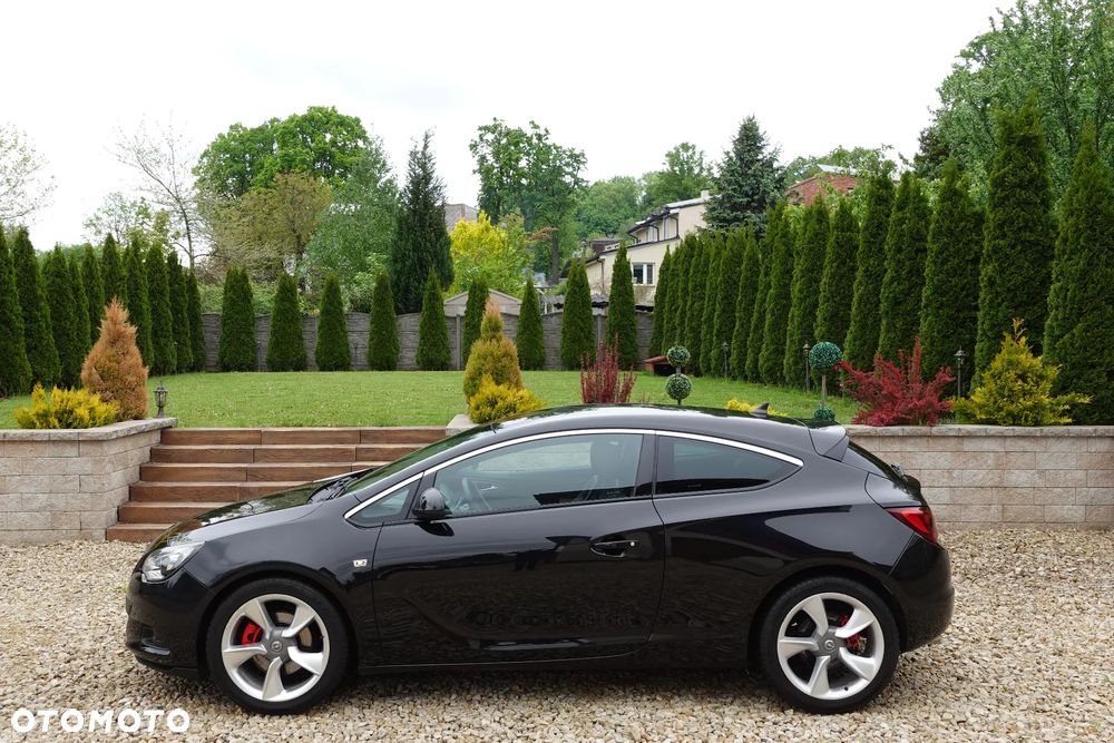 Opel Astra 1.6 Turbo Cosmo - 6