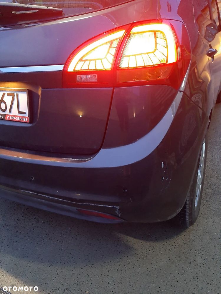 Kia Venga 1.6 L - 13