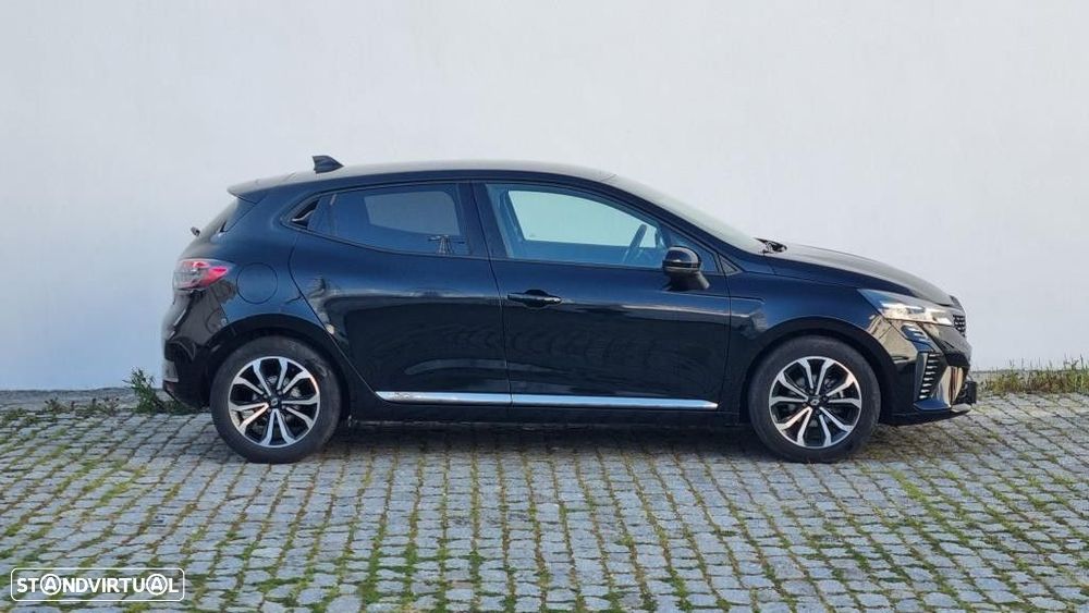 Renault Clio 1.0 TCe Techno Bi-Fuel - 4