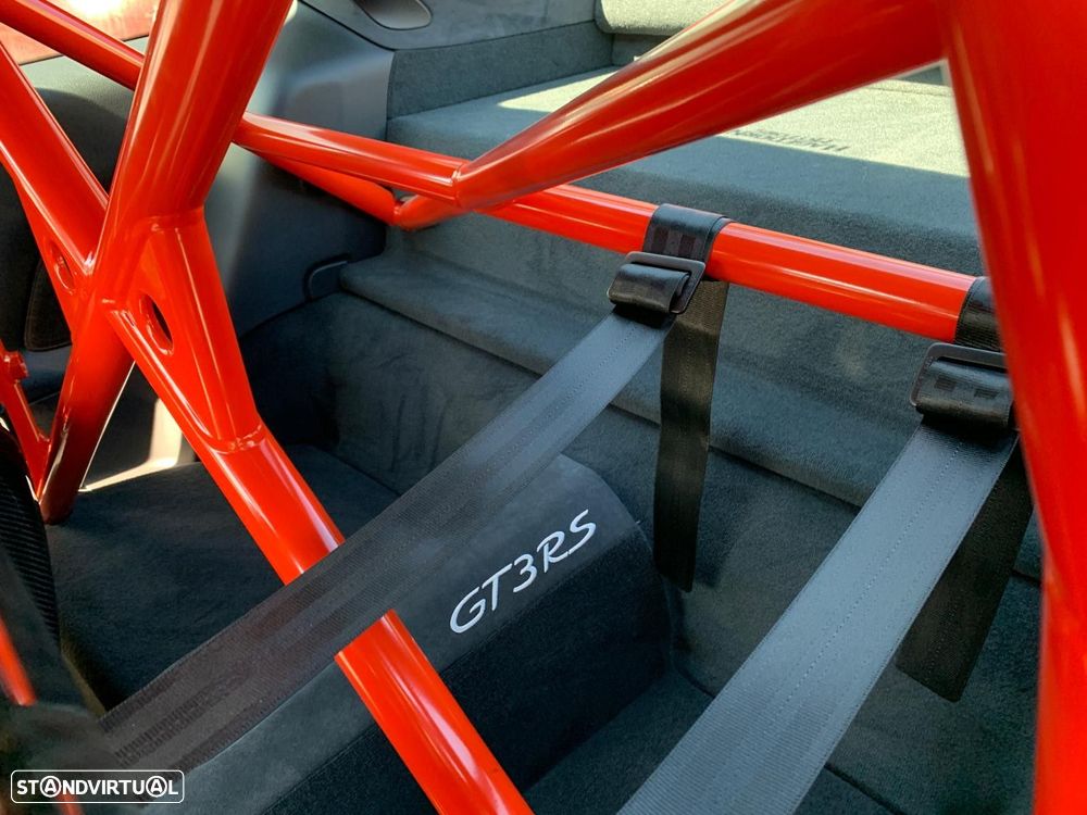 Porsche 911 Série F - 21