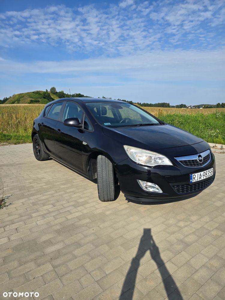 Opel Astra 1.4 Turbo - 4