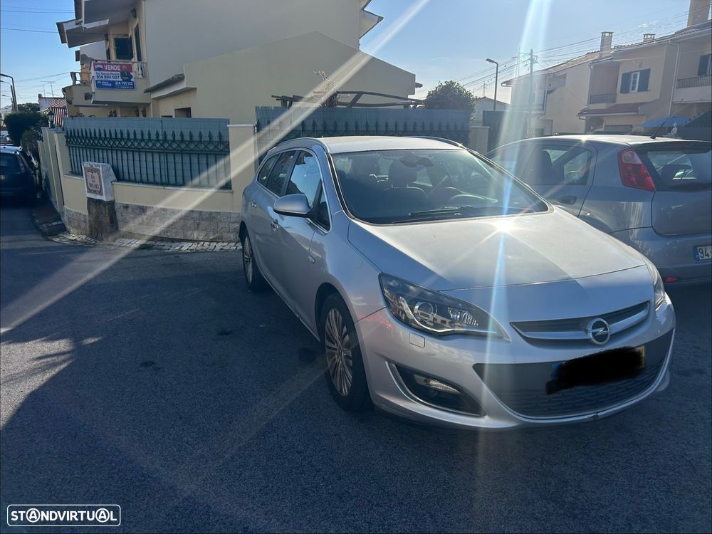 Opel Astra Sports Tourer - 4