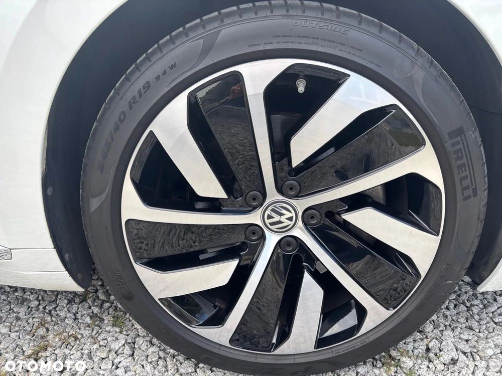 Volkswagen Arteon 2.0 TDI Bi-Turbo SCR 4Mot R-Line Edition DSG - 19