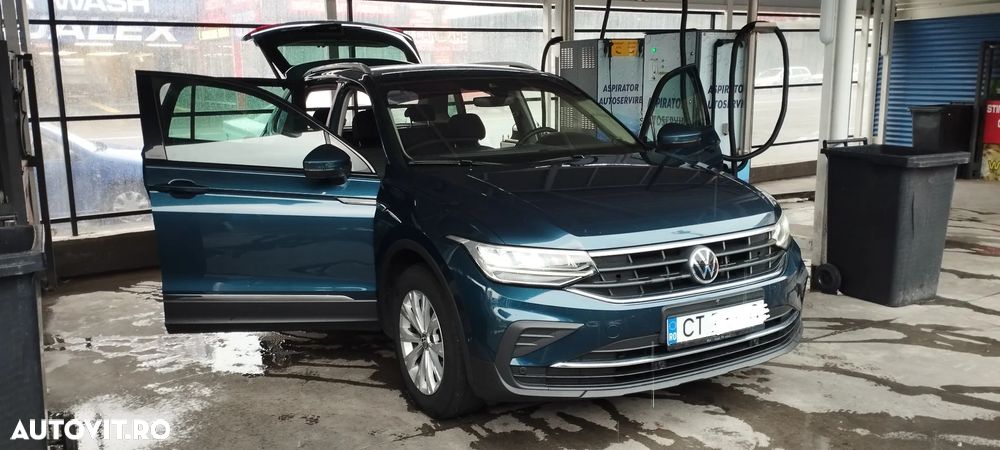 Volkswagen Tiguan 1.5 TSI ACT DSG Comfortline - 3