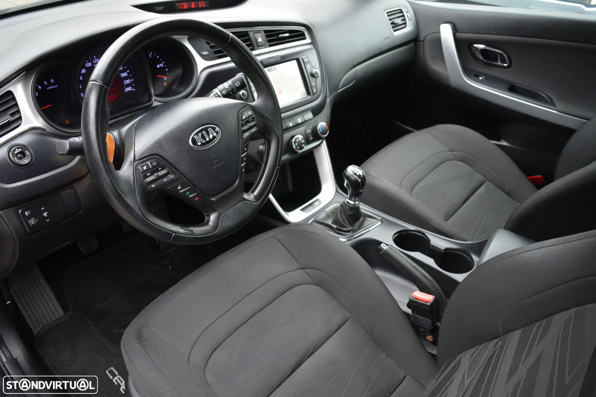 Kia Ceed 1.4 CRDi Nav Line - 4