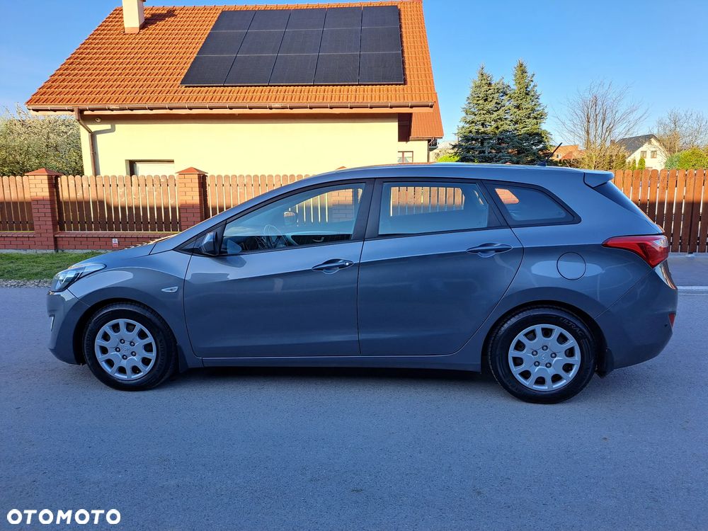 Hyundai i30 1.6 CRDi Classic + - 6