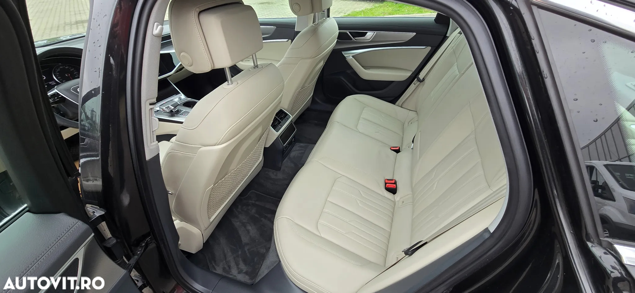 Audi A6 Avant 3.0 55 TFSI quattro S tronic Design - 10