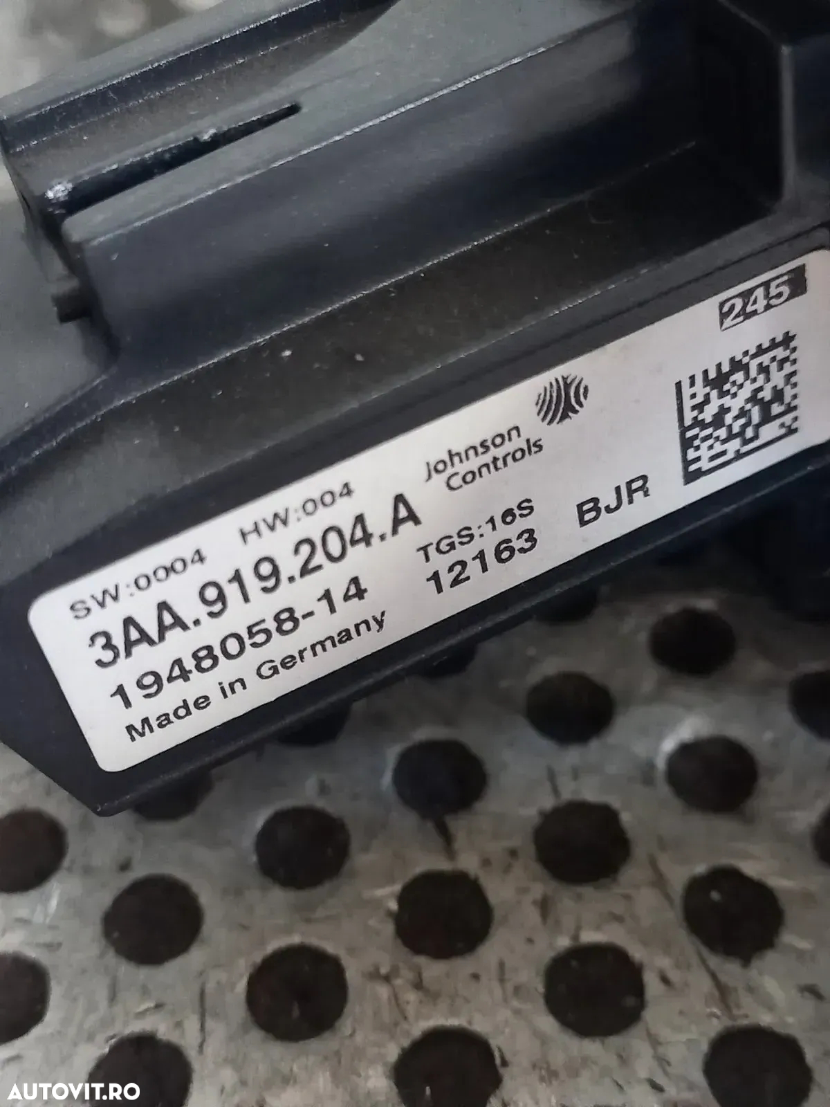 Ceas Central Bord Vw Passat B7 An 2011-2012-2013-2014-2015 Motor 1.6 Tdi CAY Cutie MYB LUB 3AAA - D - 7