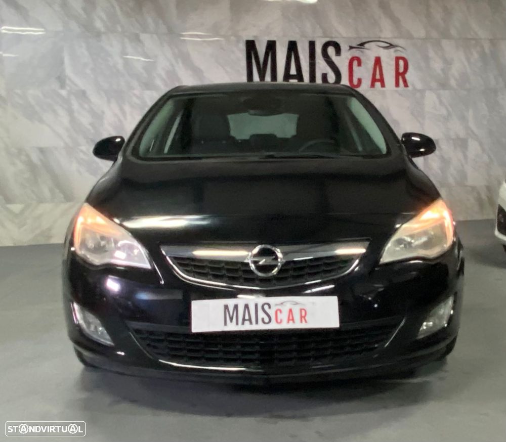 Opel Astra 1.3 CDTI Cosmo - 3
