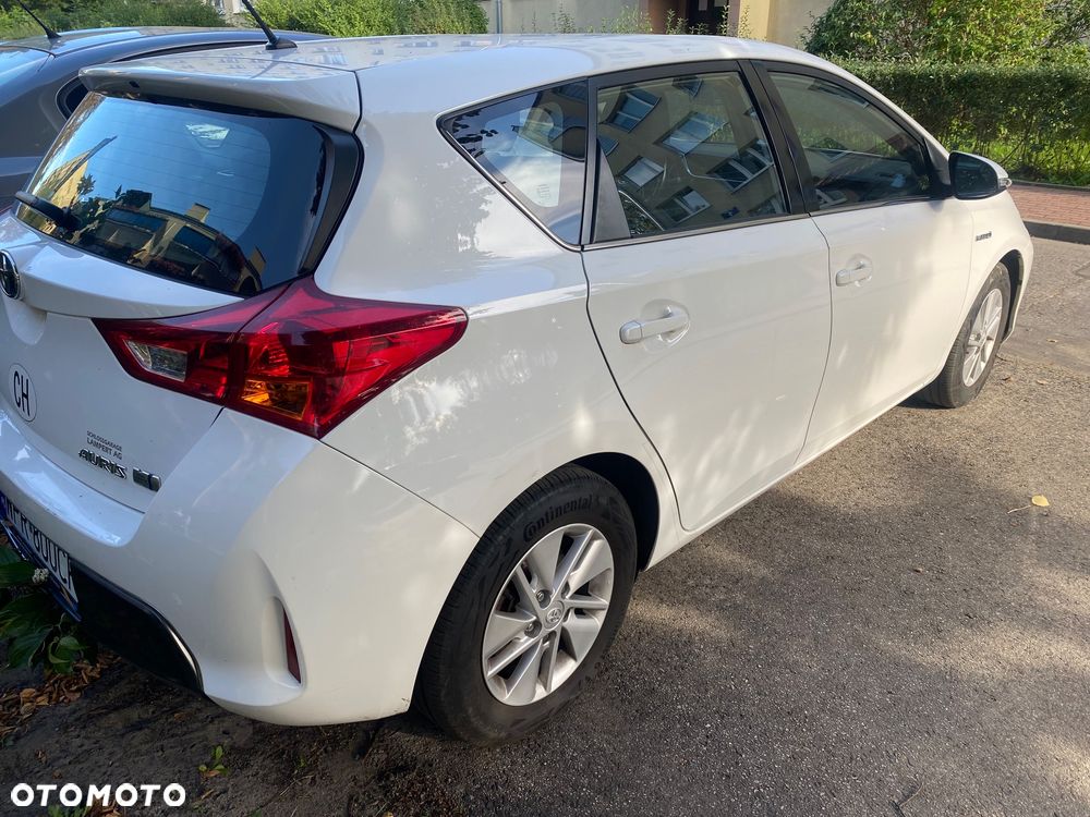 Toyota Prius 1.8 Hybrid Premium - 2
