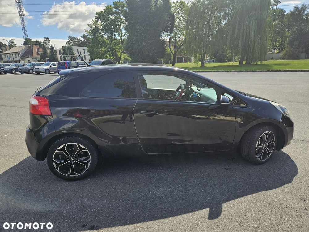 Kia Rio - 6