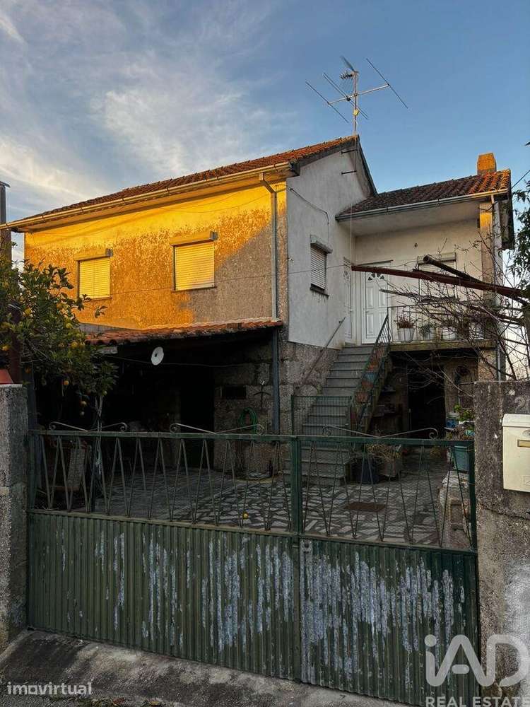 Casa T2 em Covas e Vila Nova de Oliveirinha de 98,00 m2 - Grande imagem: 2/11