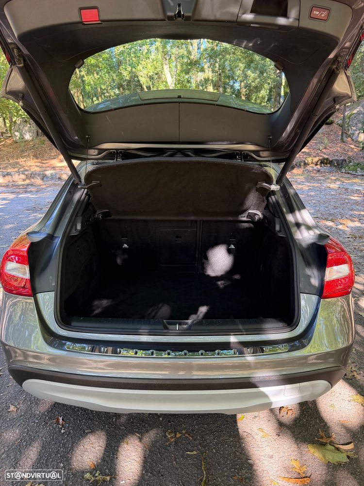 Mercedes-Benz GLA 180 (CDI) d 7G-DCT Urban - 14