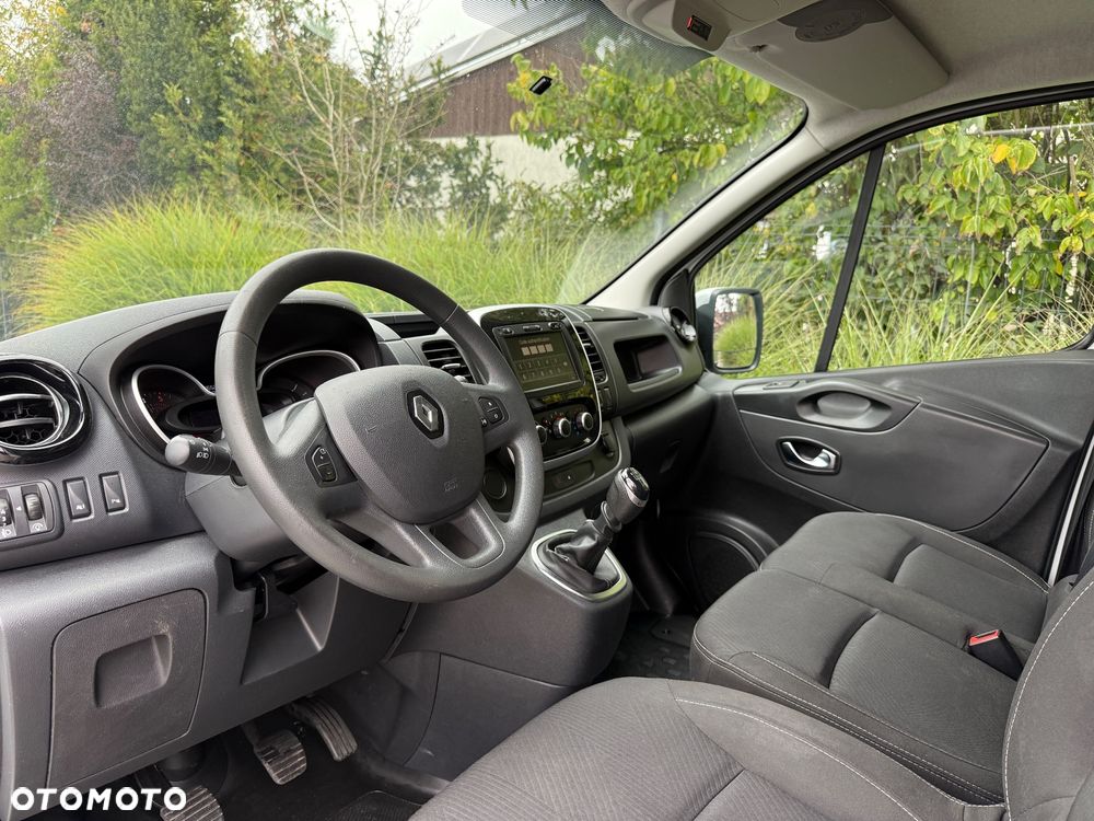 Renault trafić - 8