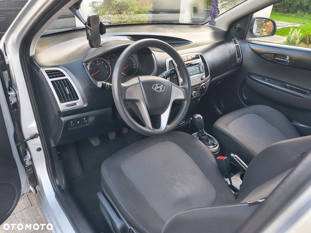 Hyundai i20 - 15