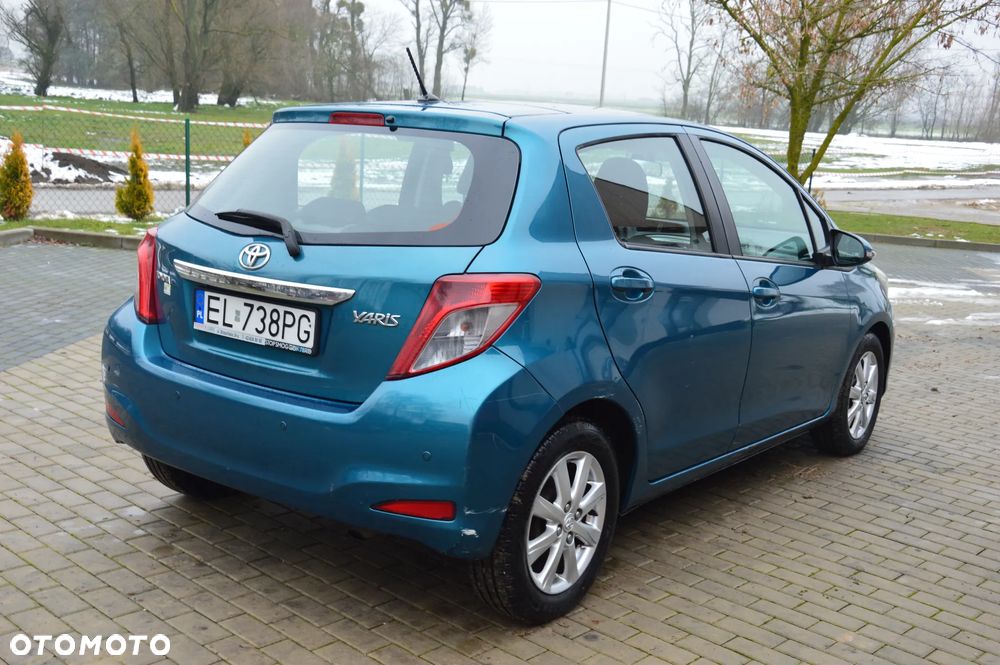 Toyota Yaris - 8