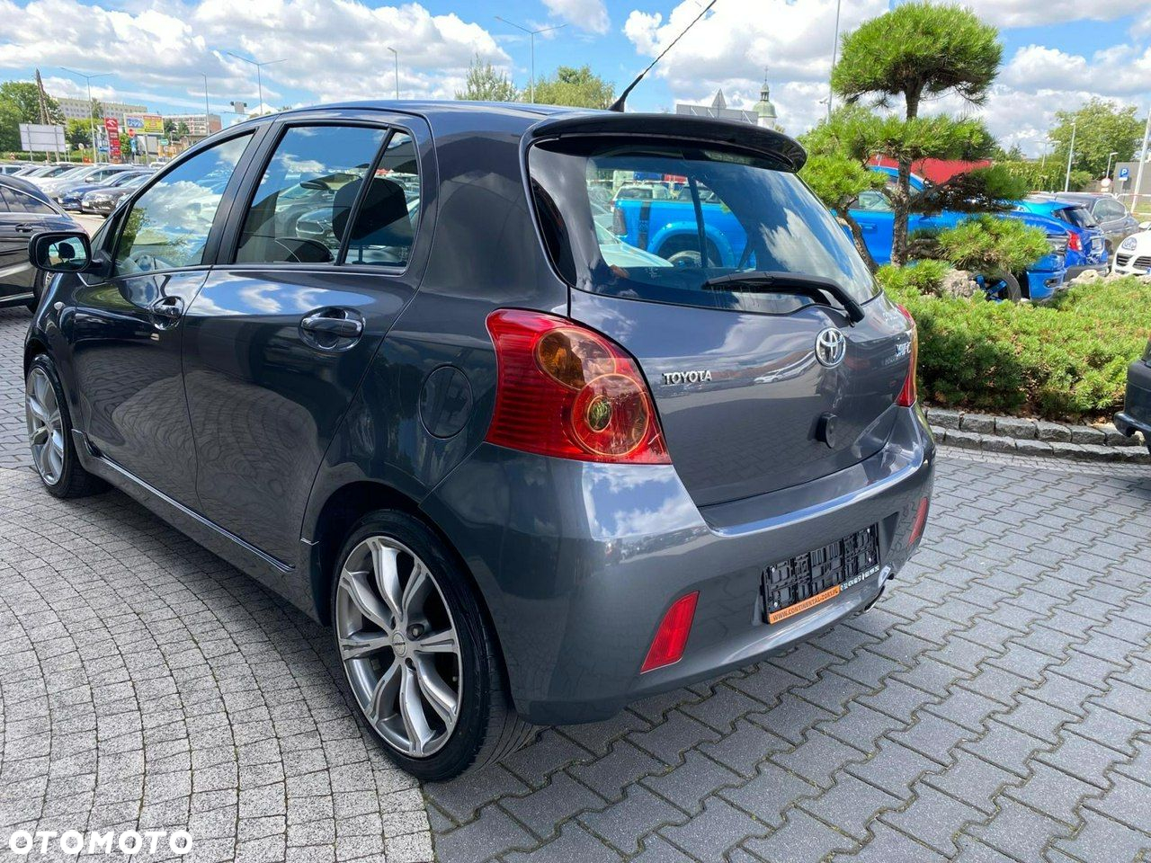 Toyota Yaris - 5