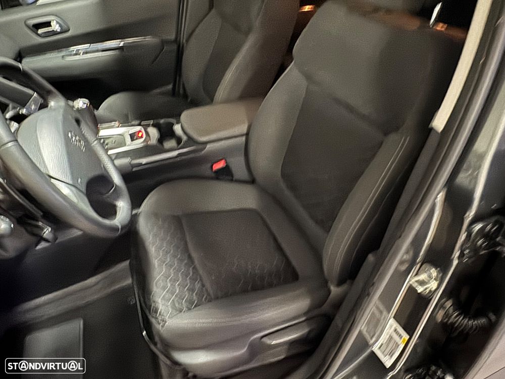 Peugeot 3008 1.6 e-HDi Allure 2-Tronic J18 - 19