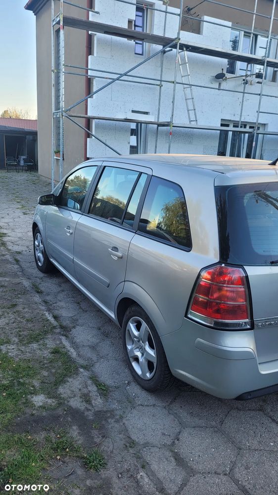 Opel Zafira 2.2 Enjoy - 5