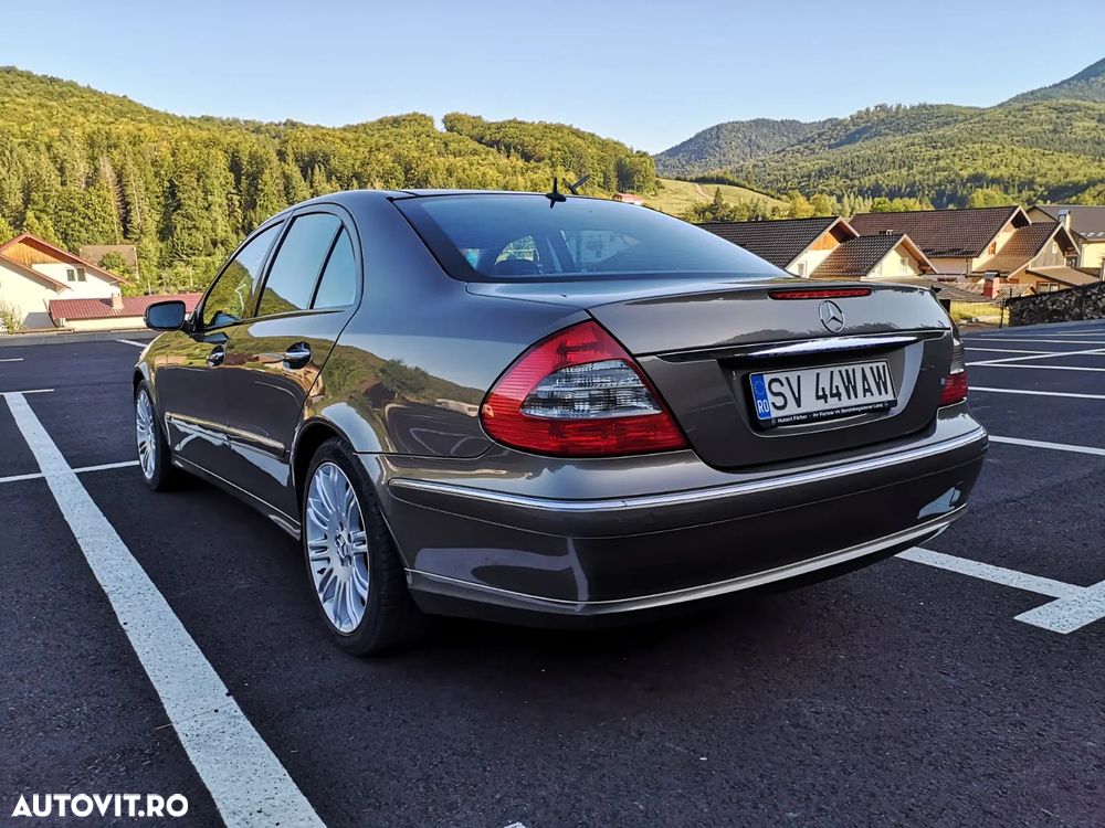 Mercedes-Benz E - 4