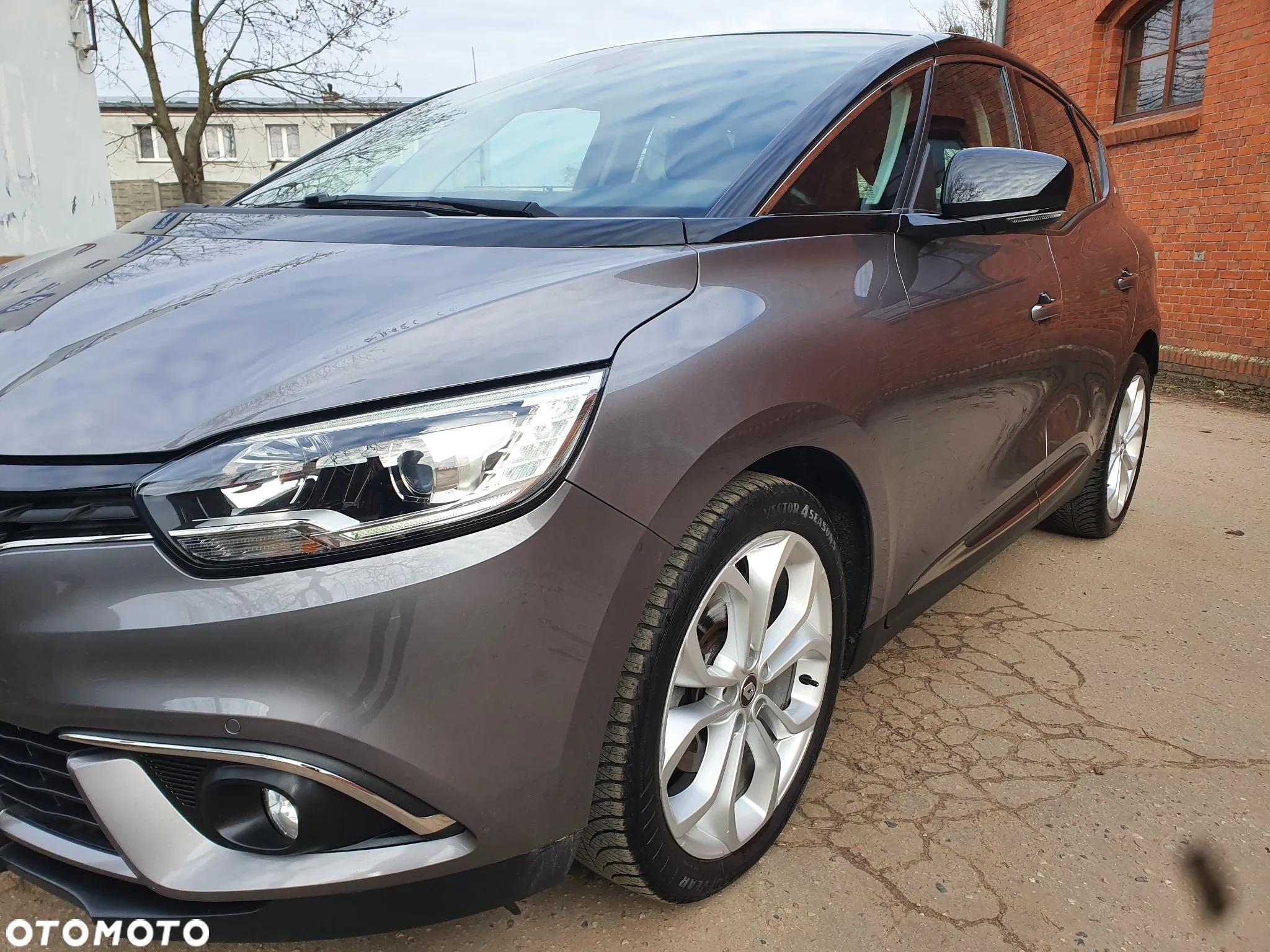 Renault Scenic ENERGY dCi 110 LIMITED - 9