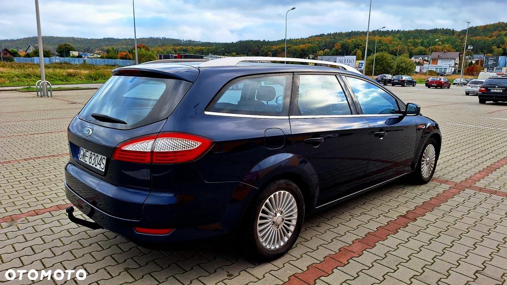 Ford Mondeo 2.0 Ambiente - 9