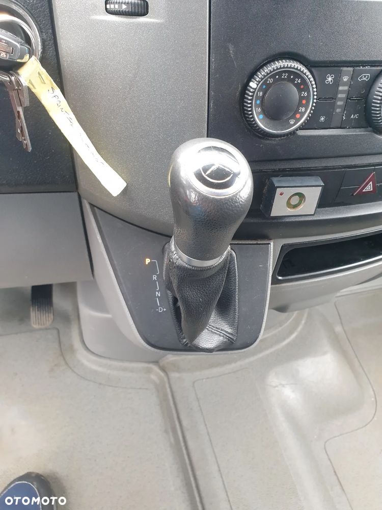 Mercedes-Benz sprinter - 8