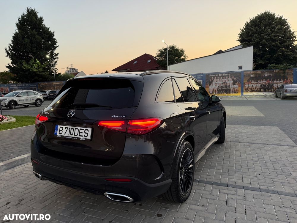 Mercedes-Benz GLC 300 d 4MATIC MHEV - 34