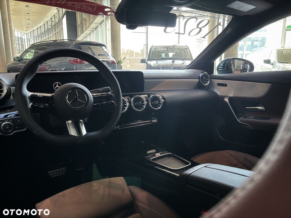 Mercedes-Benz CLA - 9