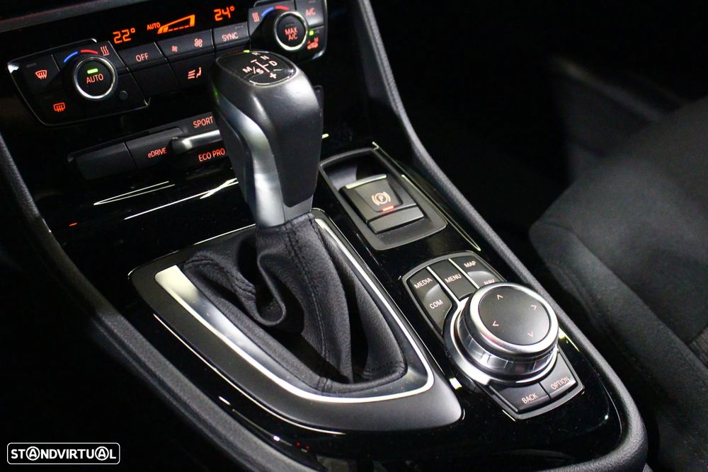 BMW 225xe Active Tourer Line Luxury - 28