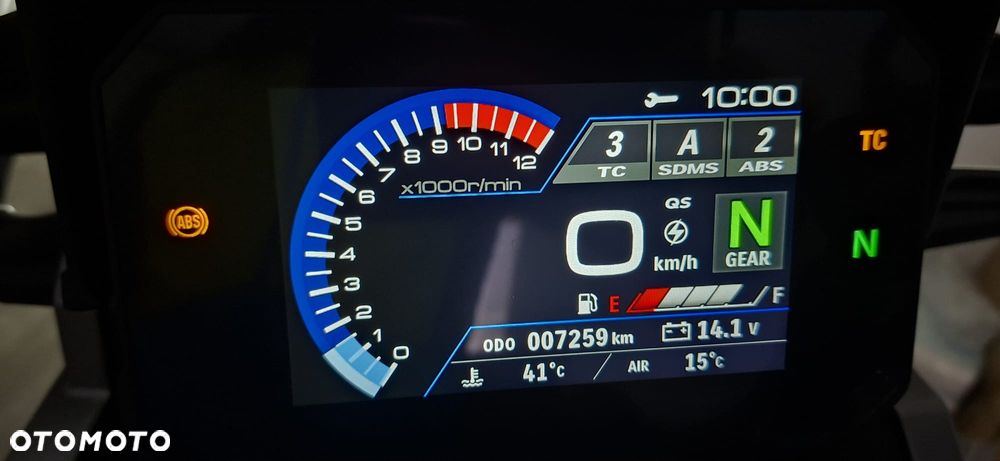 Suzuki V-STROM - 5