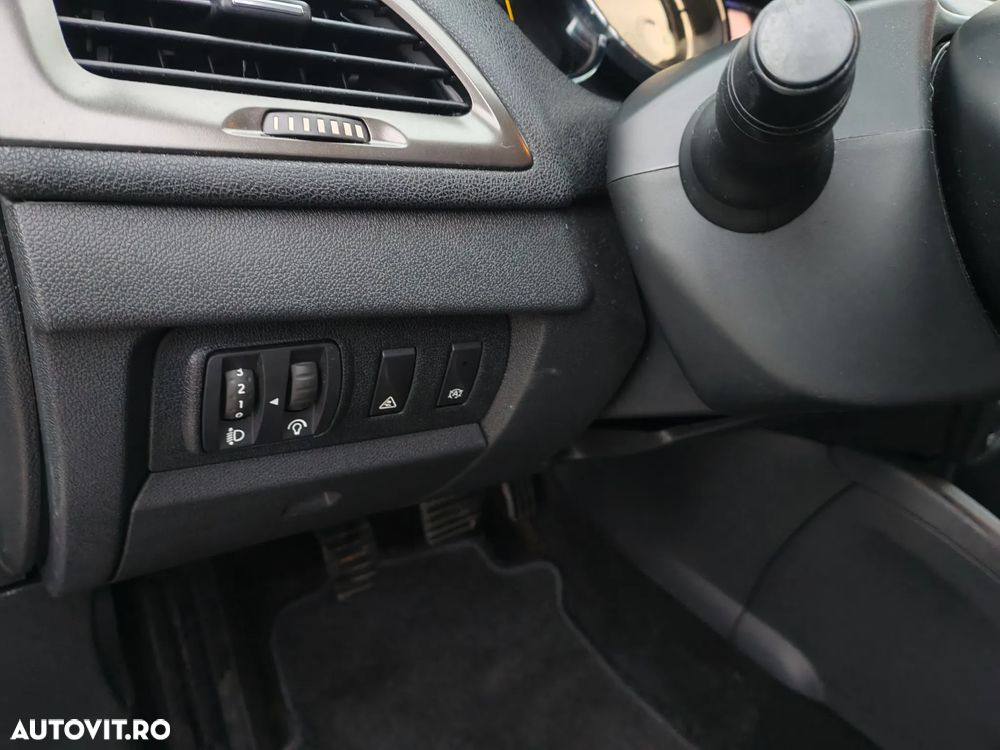 Renault Megane Grandtour ENERGY TCe 115 Start & Stopp Dynamique - 9