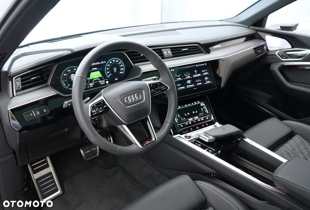 Audi SQ8 e-tron - 14