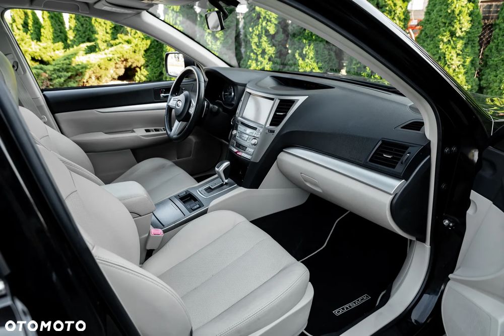 Subaru Outback 2.5i Lineartronic Active - 25
