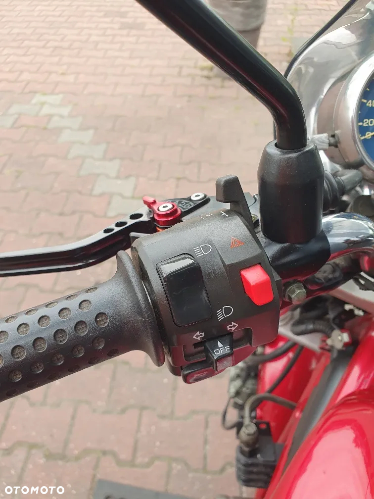 Yamaha XJ - 16