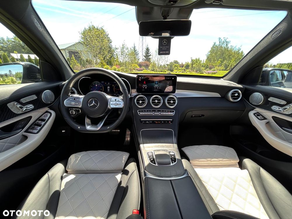 Mercedes-Benz GLC 300 d 4-Matic - 23