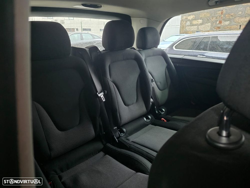 Mercedes-Benz V 220 CDI Longa - 9