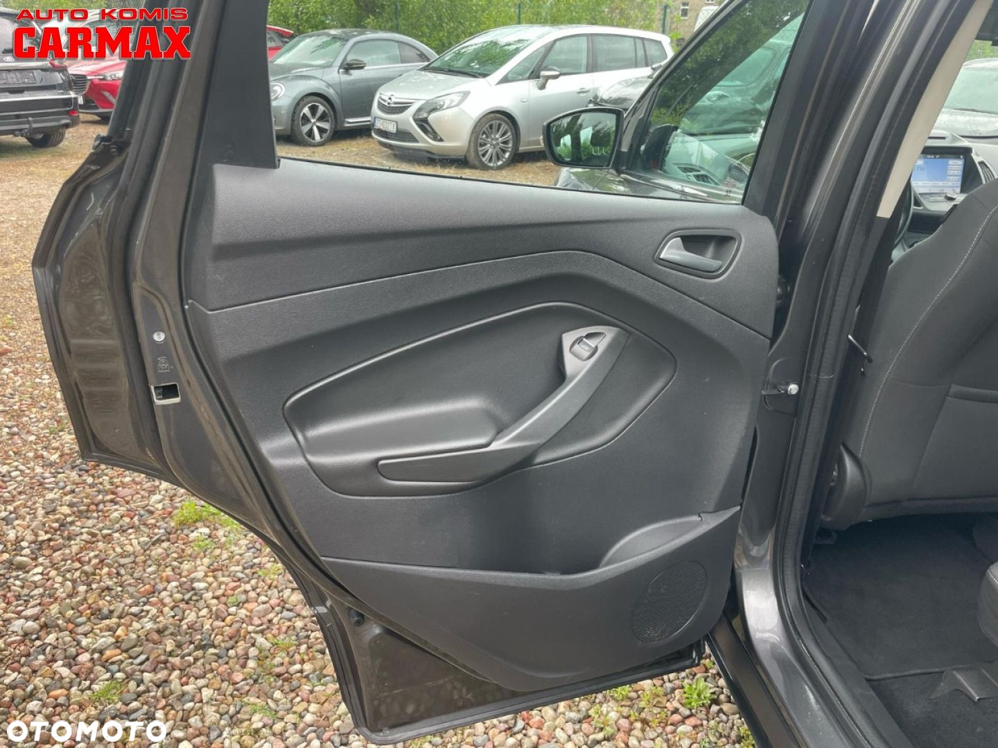 Ford Kuga - 13