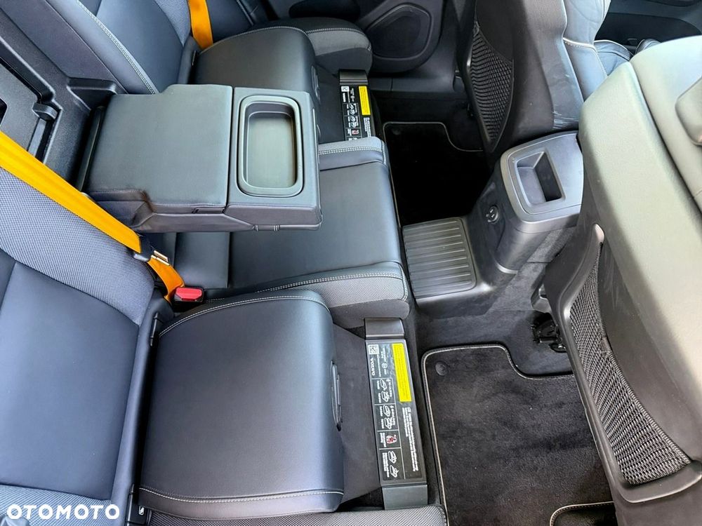 Volvo XC 60 - 25