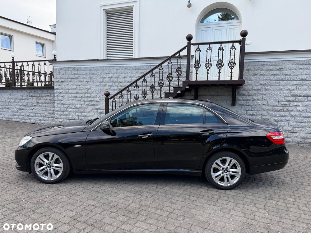 Mercedes-Benz Klasa E 220 CDI DPF BlueEFFICIENCY Automatik - 14