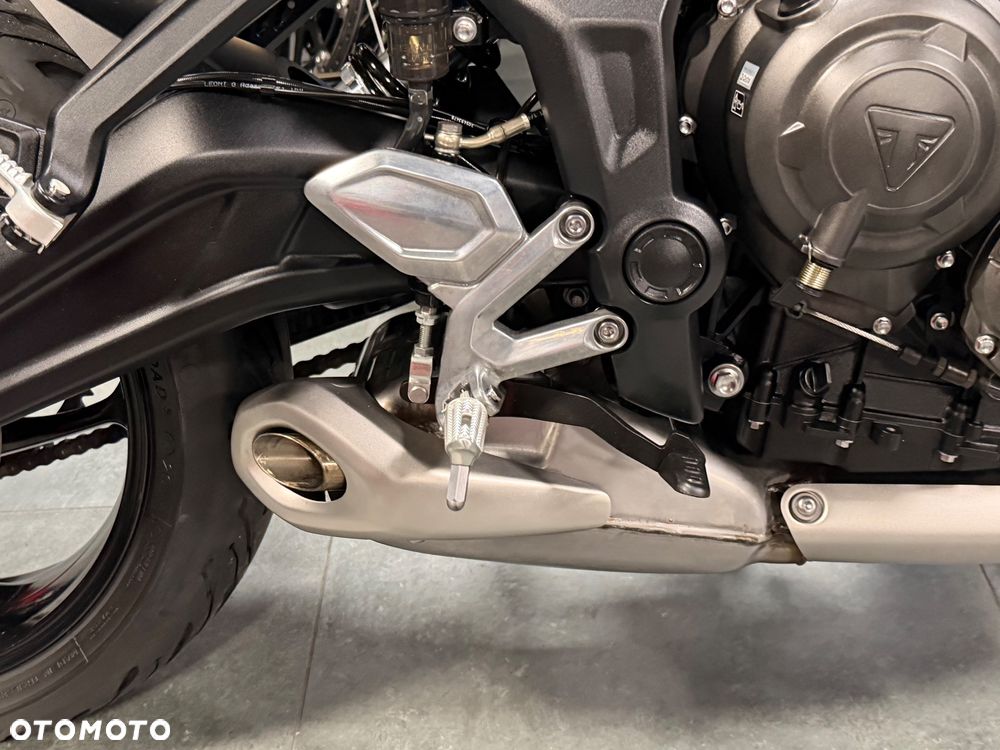 Triumph Trident - 15