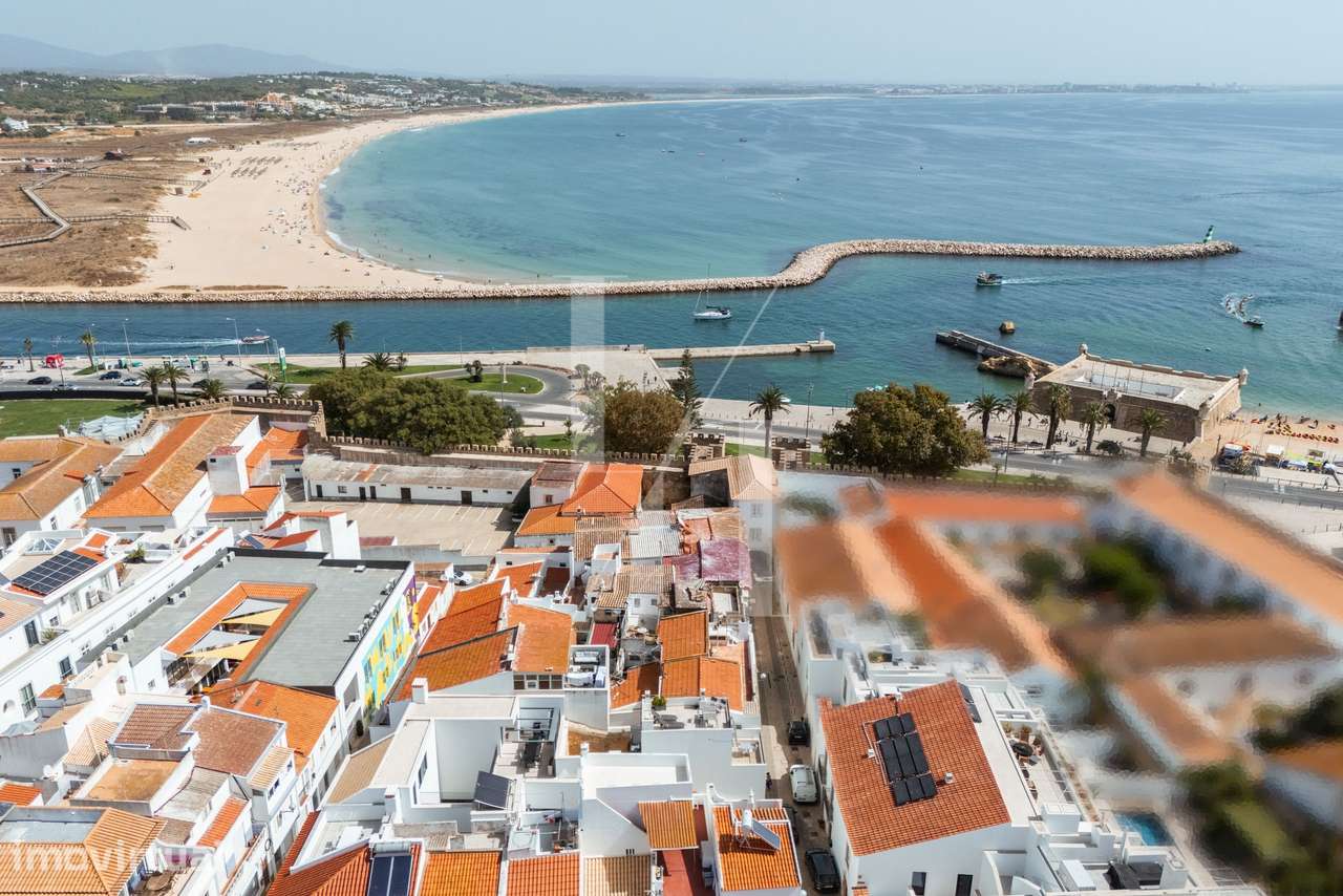 T2 renovado com vista mar, em Lagos - Grande imagem: 2/22