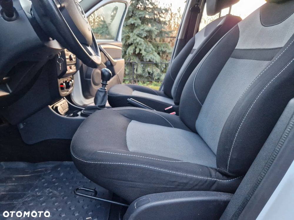 Dacia Duster 1.6 SCe Laureate 4x4 S&S - 18