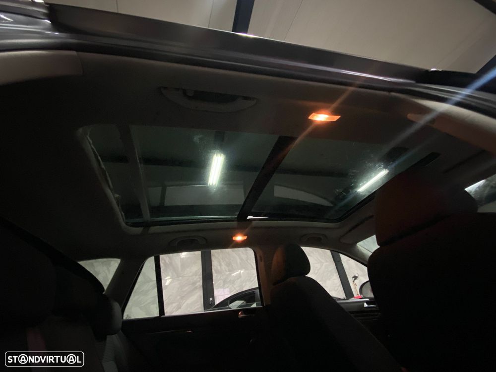 VW Golf Variant 1.6 TDi Confortline - 16