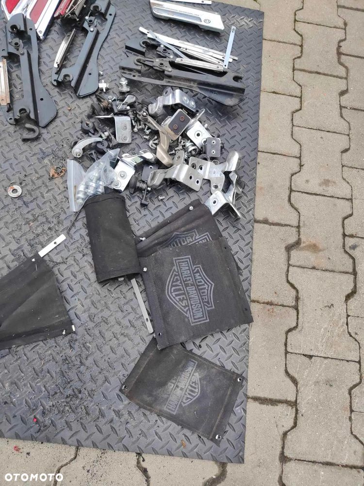 Kufer Harley Dyna FLD switchback wnętrze rolki uchwyt - 3