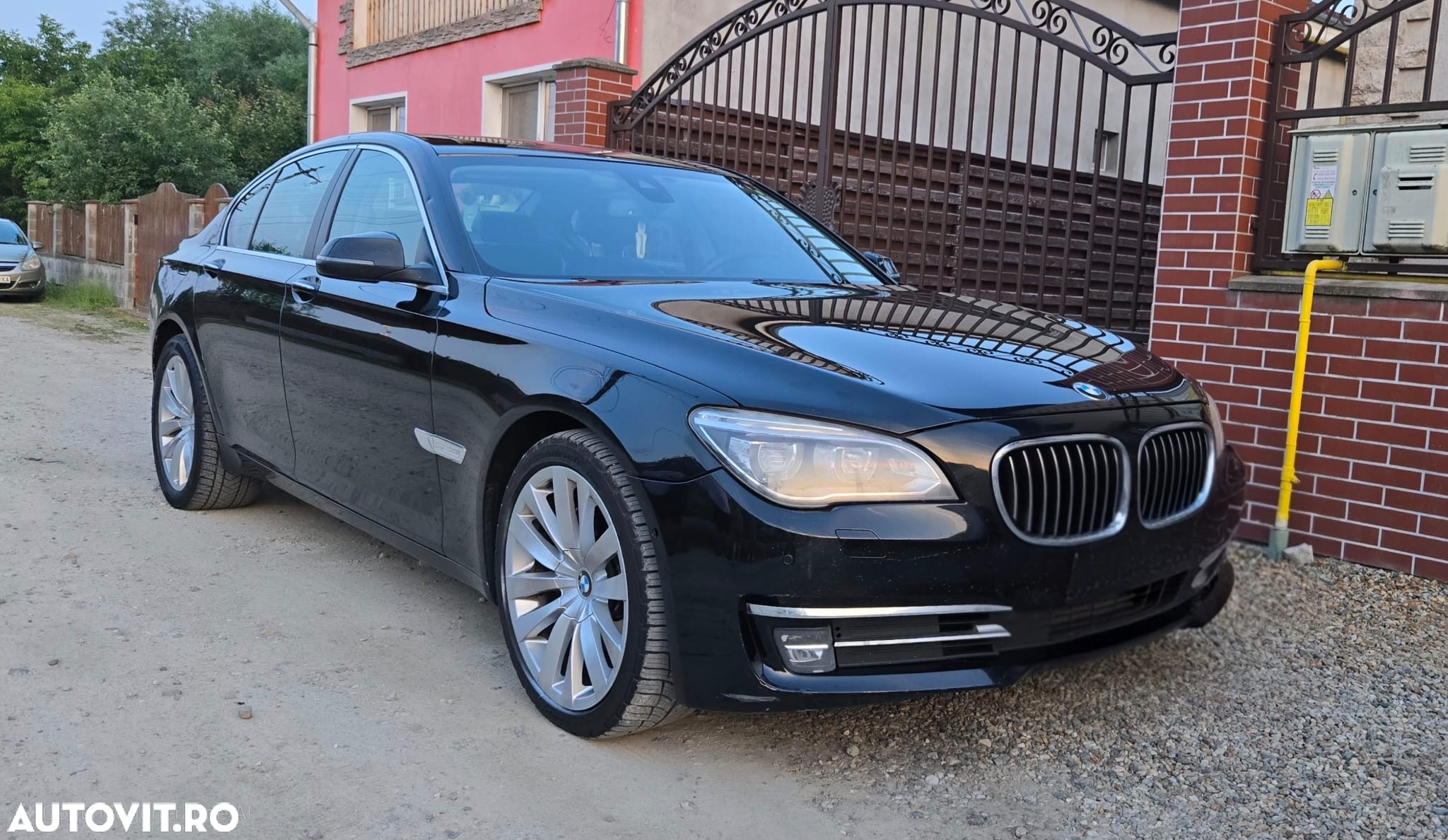 BMW Seria 7 740d - 2