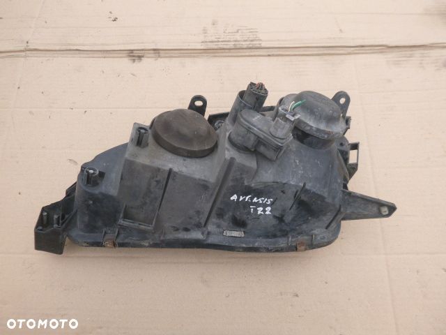 LAMPA LEWY PRZÓD LEWA PRZEDNIA PRAWY PRZÓD PRAWA PRZEDNIA TOYOTA AVENSIS I 97-02 - 21